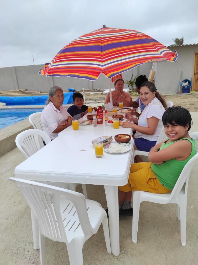 Hostal Las Garzas Del Pelado Playas Esterno foto