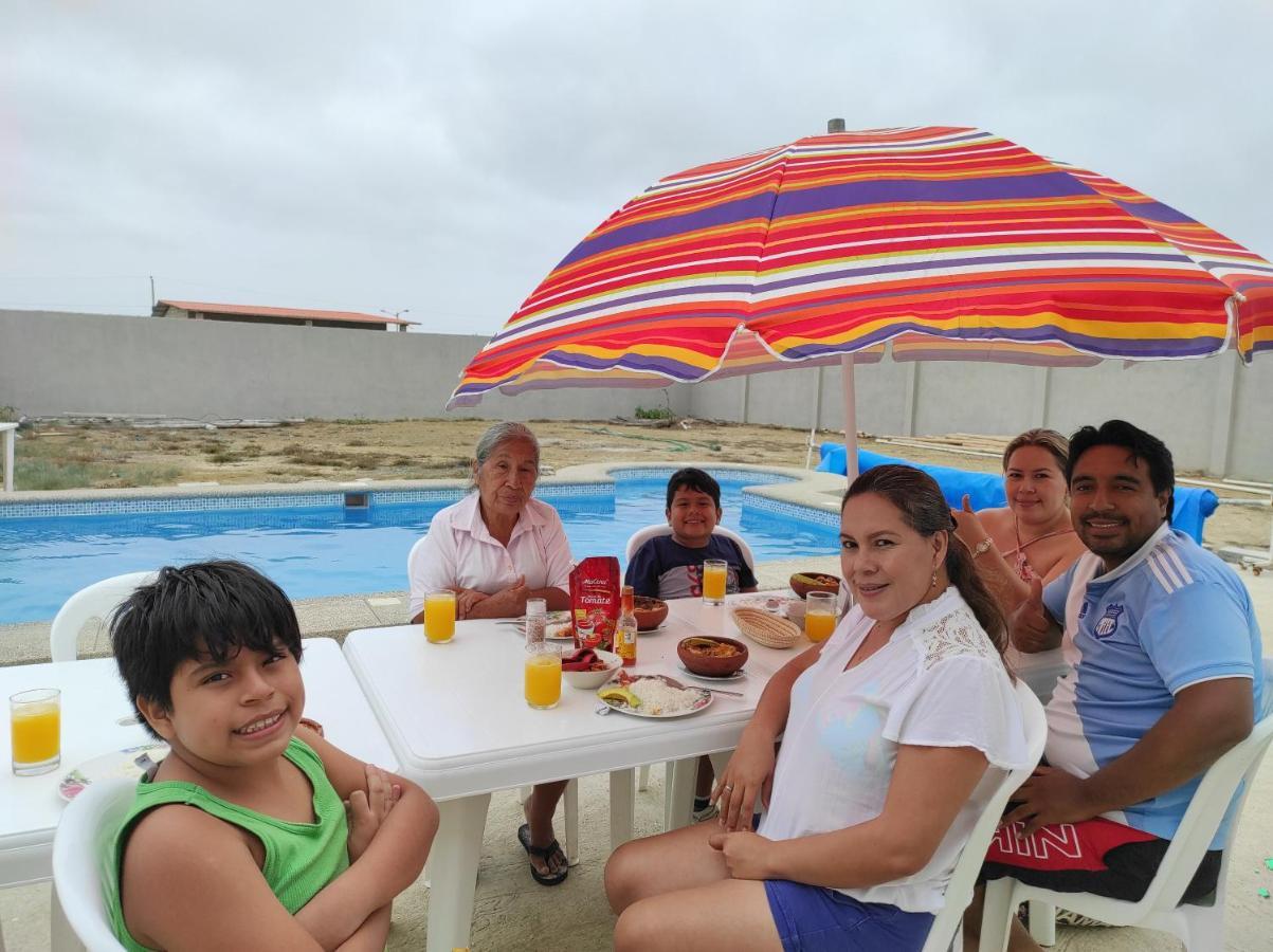 Hostal Las Garzas Del Pelado Playas Esterno foto